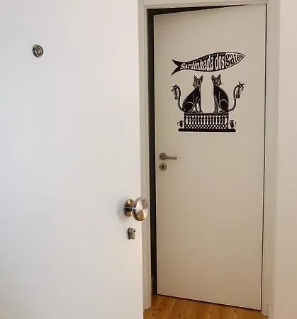 Traditional Madragoa Apartament *