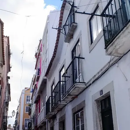 Traditional Madragoa ליסבון